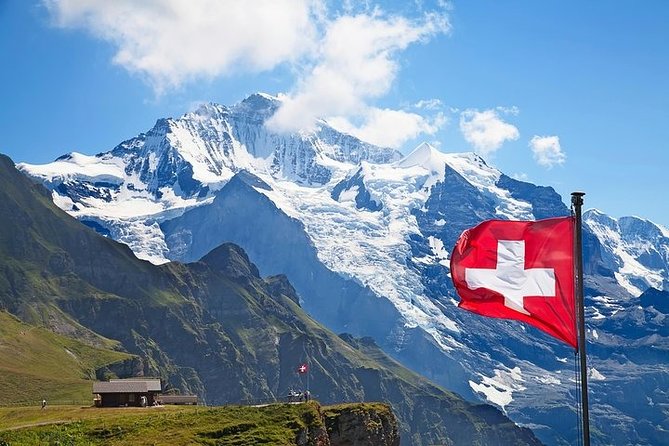 Jungfraujoch Day Trip from Zurich: Swiss Alps & Bernese Oberland - Interlaken in 30 minutes: a useful taste, not a full visit
