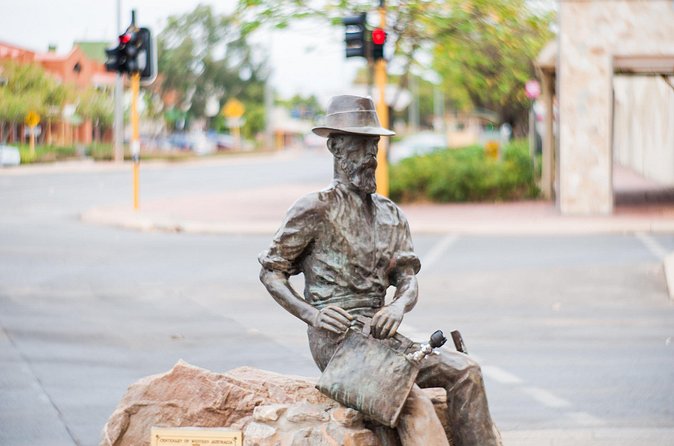 Kalgoorlie Heritage Tram City Highlights Tour - The Vault and Australia’s valuable gold nugget