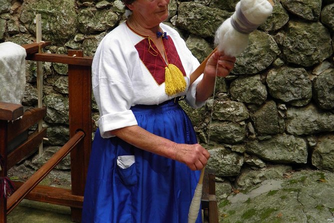 Konavle Valley Wine Tour from Dubrovnik with Train Ride and Wine Tasting - Pišta estate and the rustic snack