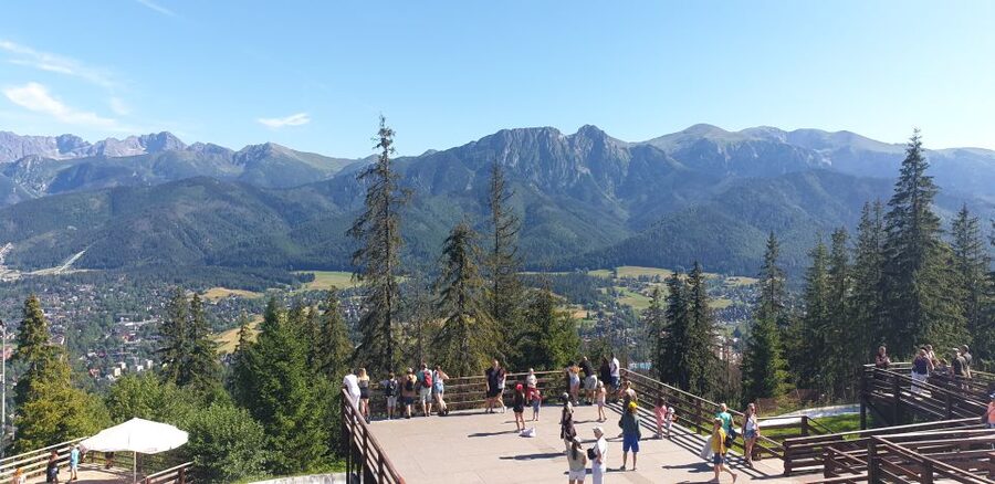 Krakow: Zakopane, Funicular, Cheese, and Highland Day Trip - From Krakow to the foothills of the Tatras