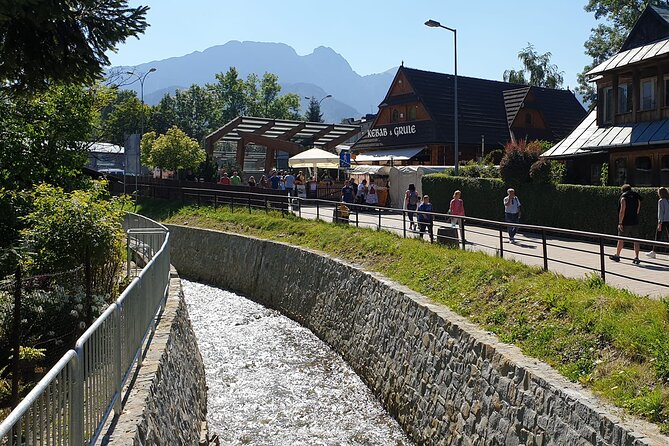 Krakow - Zakopane: Funicular, Cheese and Highland Highlights - Oscypek, the taste of the highlands