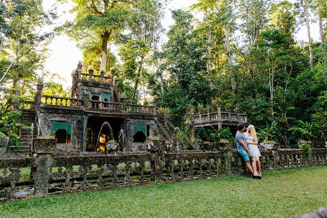 Kuranda Skyrail and Scenic Rail including Artillery Museum - Kuranda gives you 90 minutes to set your own pace