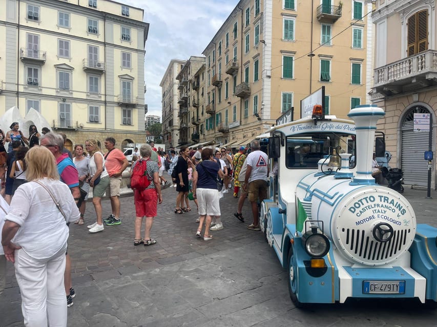 La Spezia: tour HOP ON HOP OFF con trenino e guida turistica - Corso Cavour and Garibaldi’s connection