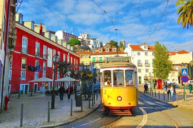 Lisbon 24 Hours Pass with Tram 28 Riding Ticket - The meeting point and physical ticket handoff