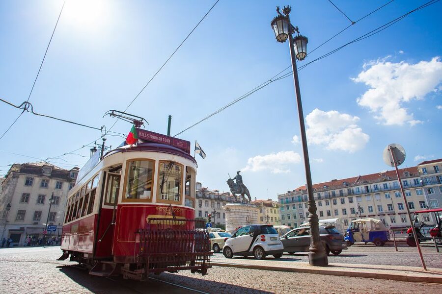 Lisbon: Hills Red Tram Tour by Tram 28 Route 24-Hour Ticket - What the 24-hour ticket really gives you
