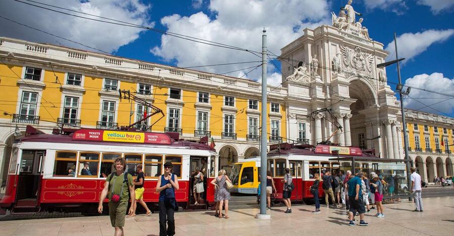 Lisbon: Hills Red Tram Tour by Tram 28 Route 24-Hour Ticket - Praça do Comércio is the practical starting point