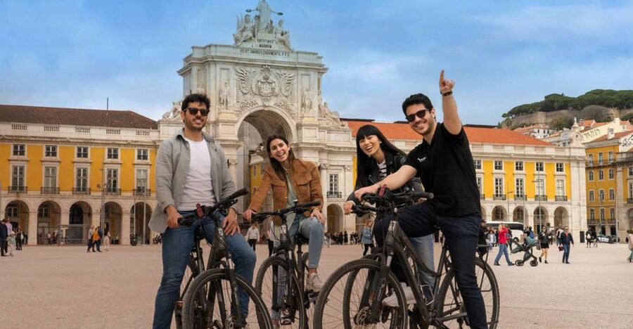Lisbon: Private Boat Trip, Guided Walking Tour, Bike & Tram - Key points to know before booking
