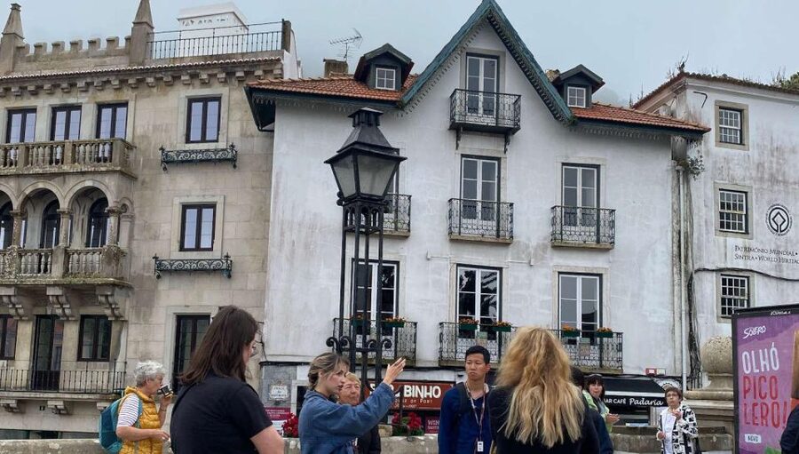Lisbon: Sintra, Regaleira with ticket guided tour by train - Why Sintra makes a smart break from Lisbon