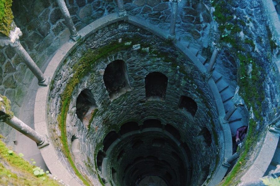 Lisbon: Sintra, Regaleira with ticket guided tour by train - Who should book this Sintra outing?