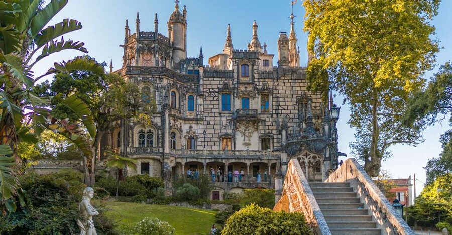 Lisbon: Sintra, Regaleira with ticket guided tour by train - The 30-minute train ride to Sintra