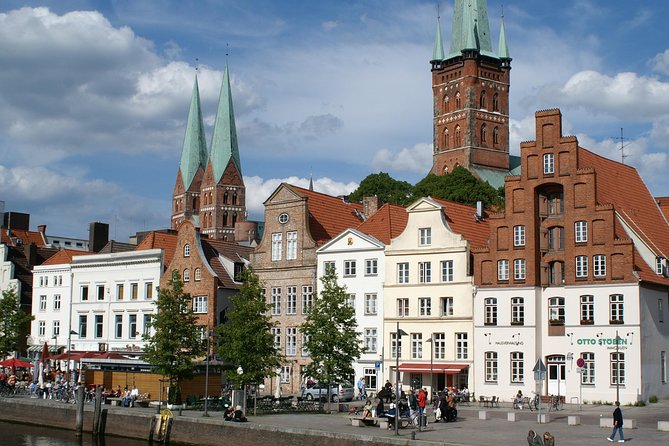 Lübeck Day Trip From Hamburg By Train With Private Guide And Lunch - What the price includes, and what it does not