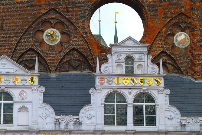 Lübeck Day Trip From Hamburg By Train With Private Guide And Lunch - First sight: the Holsten Gate