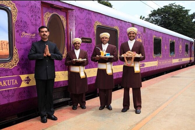 Luxury Taj Mahal Tour By SUPERFAST Train From Delhi - Agra markets and the shopping question