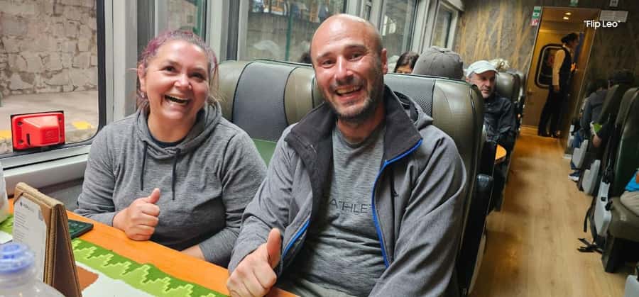 Machu Picchu: 1-day tour by Vistadome Panoramic train - What makes the small group useful