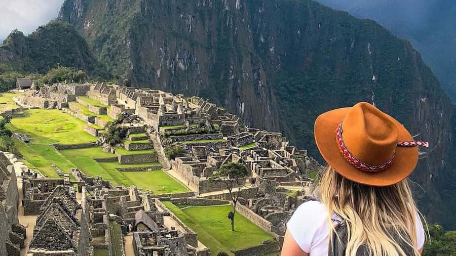 Machu Picchu: 1-day tour by Vistadome Panoramic train - FAQ
