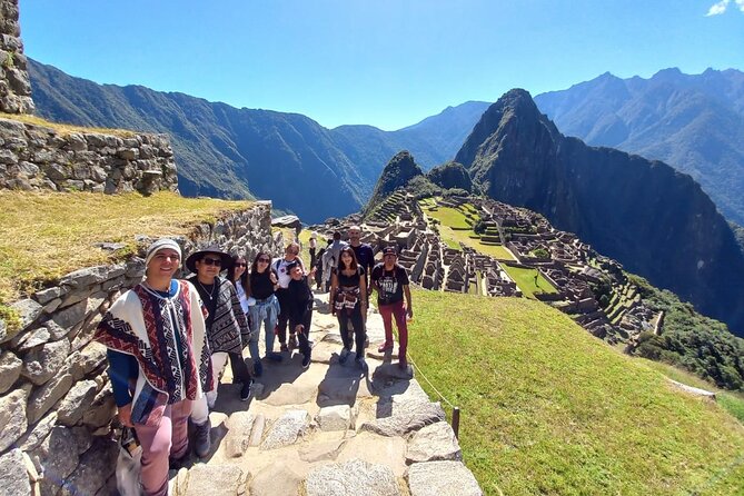 Machu picchu one day by train all included - Arriving in Machu Picchu Pueblo