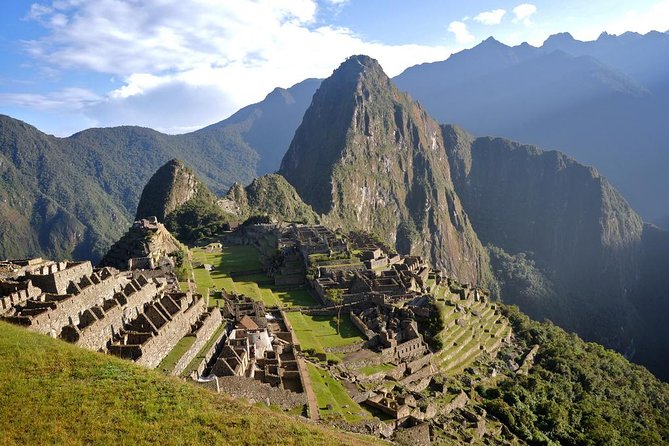 Machu Picchu Tour By Train (2 Days) - Two hours with the guide inside the citadel