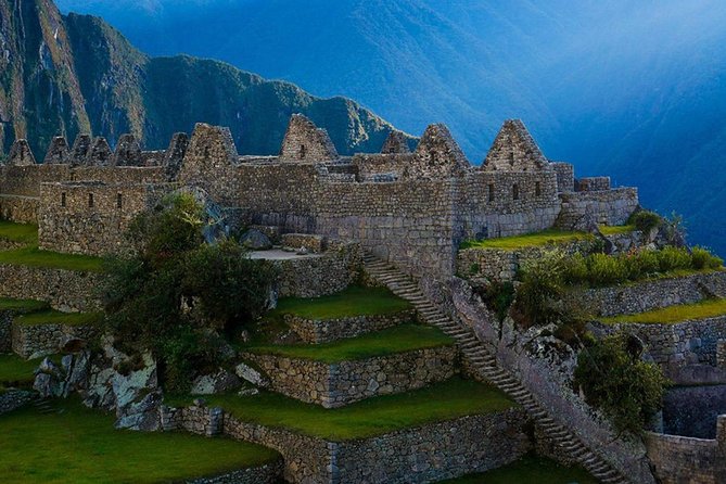 Machu Picchu Tour By Train (2 Days) - Free time and optional mountain climbs