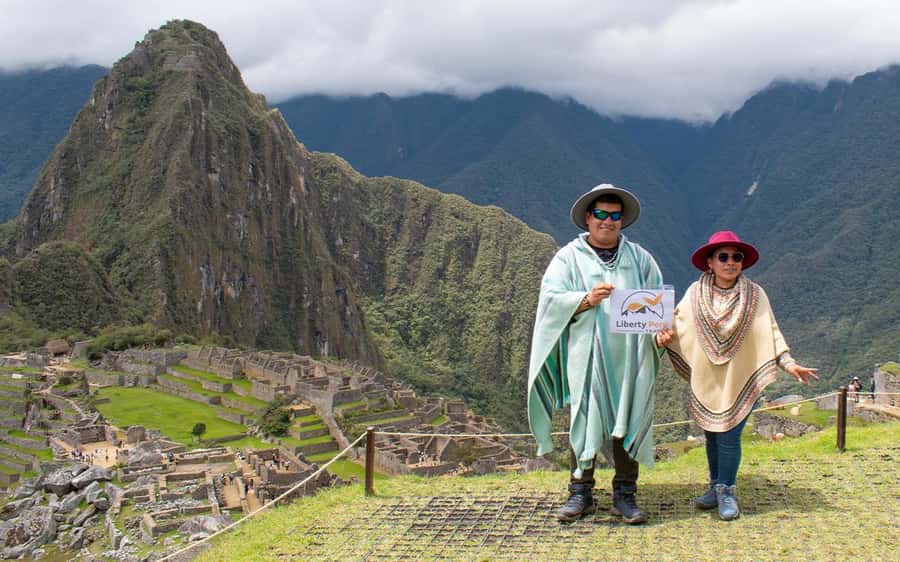 Machupicchu tour by tourist train in 2 days - Key points at a glance