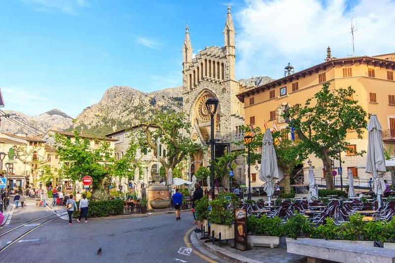 Mallorca: Full-Day Island Tour by Train, Tram, and Boat - Port de Sóller and the vintage tram