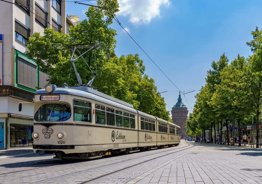 Mannheim: City tour with the historic tram - Key points to know