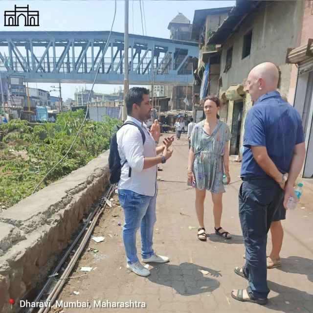Meet Dabbawala Visit Dhobi Ghat & Dharavi slum with Train - Key points at a glance