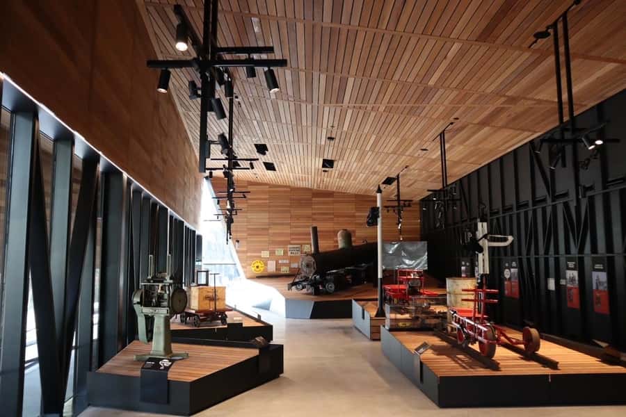 Melbourne: Puffing Billy Railway & Rainforest Tour - The Dandenong Ranges by road