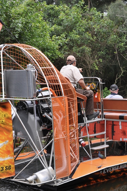 Miami: Everglades Airboat Ride and Tram Tour - The drive west into the Everglades