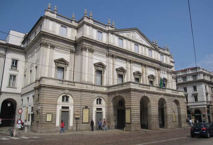 Milan: 2.5-Hour City Tour by Tram - Starting under Milan’s Needle-and-Thread