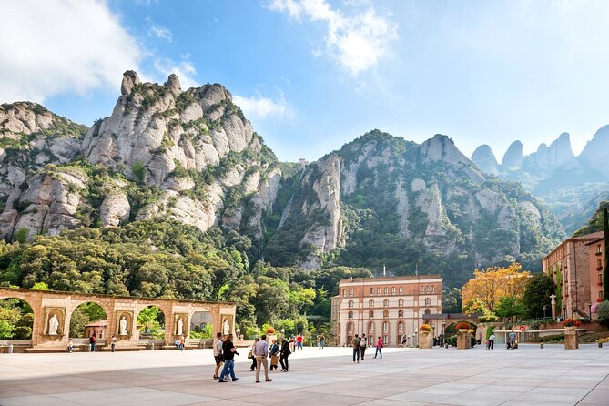 Montserrat Tour with Cogwheel Train, Monastery & Black Madonna - Leaving Barcelona for Montserrat