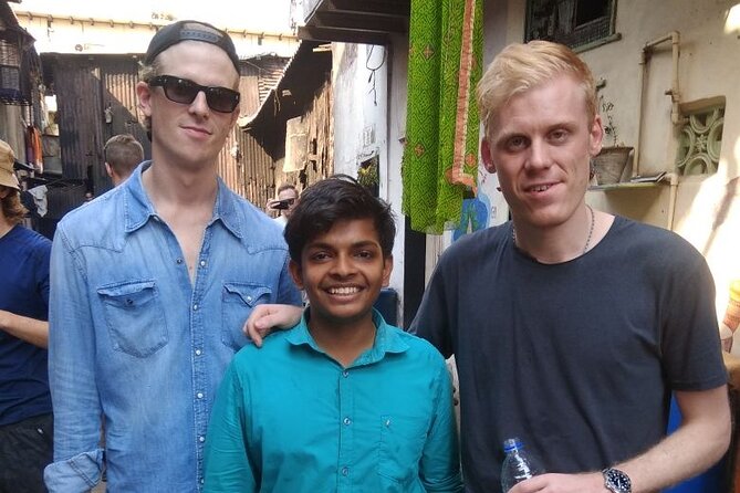 Mumbai City + Dabbawala aka Lunchbox + Train Ride Tour - The Unfeigned Mumbai. - Mumbai begins with the lunchbox couriers