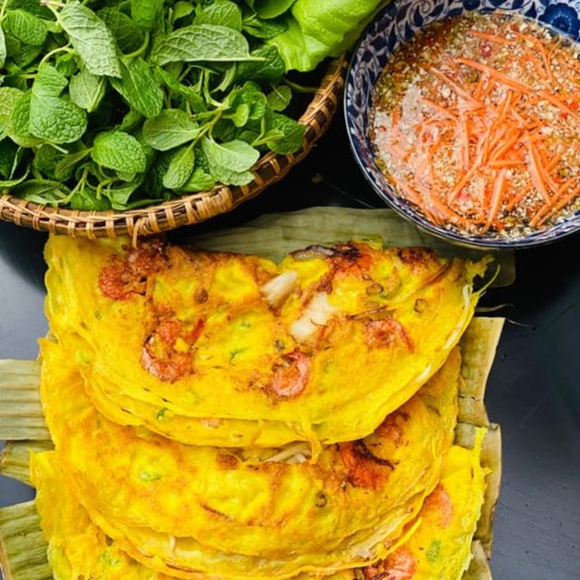 [Must-try] Hanoi Food Tour with Train Street - Why this tour works in Hanoi