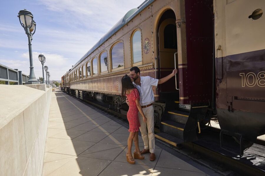 Napa Valley Wine Train: Gourmet Express Lunch or Dinner - Dinner adds sunset and starlight