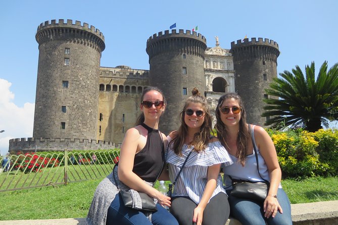 Naples & Pompeii Day Trip - Small Group - A Neapolitan pizza break