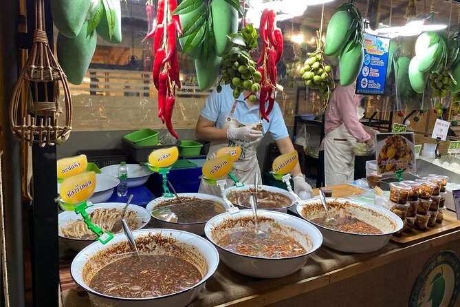 Night life in Bangkok - Jodd Fairs Train Night Market(Joint) - What the guide adds to a short visit