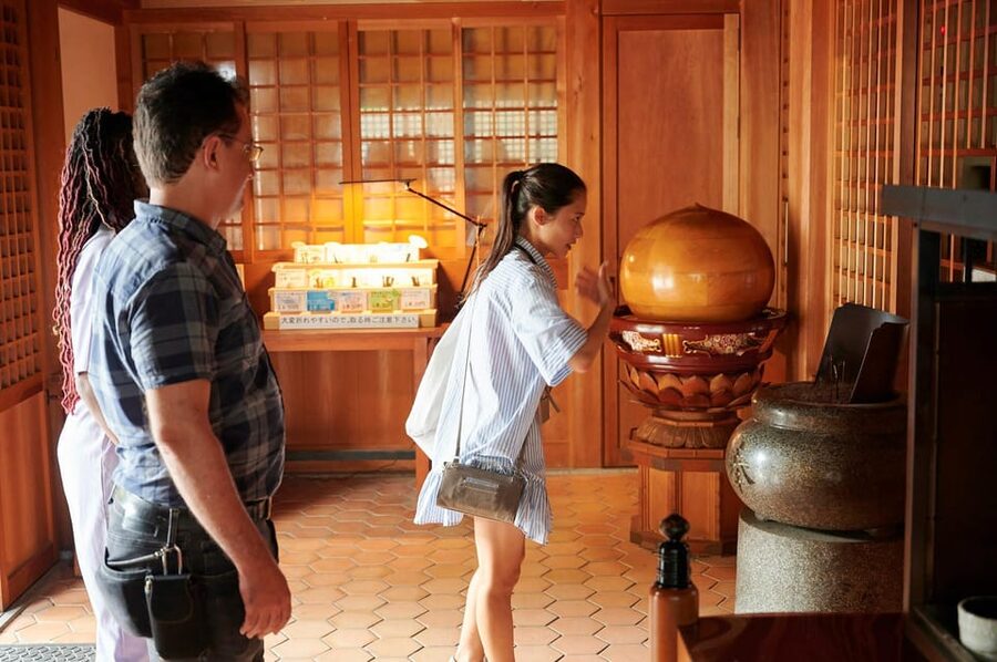 Osaka: Private Samurai Experience - Train with Sword Master - Watching Watanabe’s sword performance