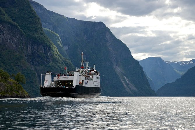 Oslo To Bergen Self-Guided Full Day Trip with Flåm Railway And Fjord Cruise - What the self-guided format is really like