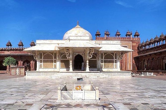 Overnight Taj Mahal and Agra Private Tour by Train from Delhi - Sunrise at the Taj Mahal