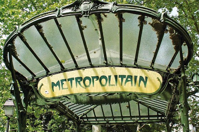 Paris by Rail with Sightseeing Bus and River Cruise - Hôtel de Ville and the final stop at Sacré-Cœur