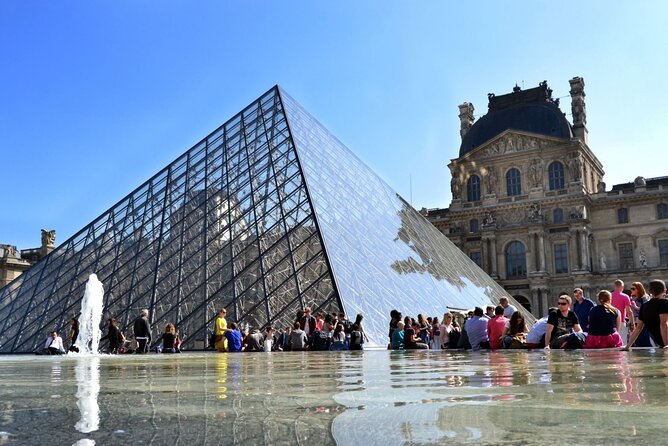 Paris by Rail with Sightseeing Bus and River Seine Lunch Cruise - The two-hour Seine lunch at Port de la Bourdonnais