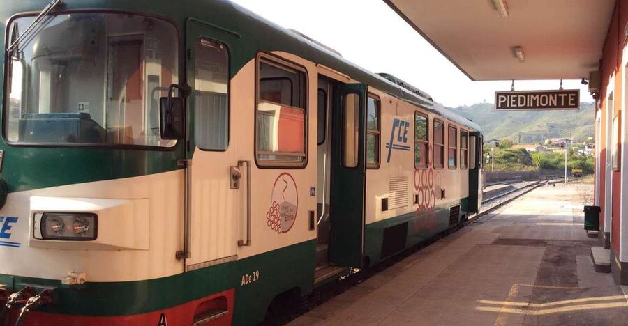 Piedimonte Etneo: Etna Wine Train Tour & Sicily Wine tasting - Piedimonte Etneo and the morning train ride