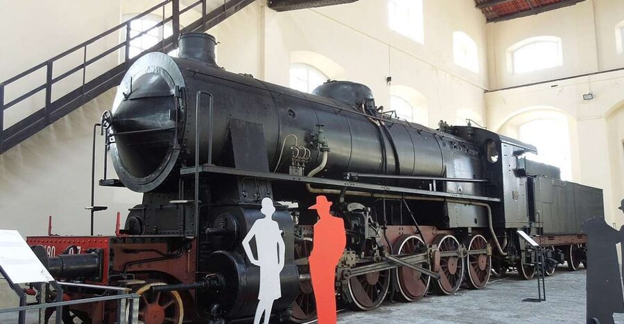 Pietrarsa Railway Museum Guided Tour & Transfer - The train ride to Pietrarsa