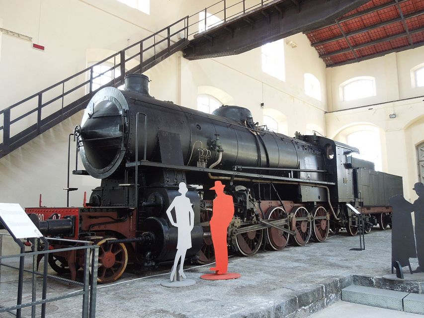 Pietrarsa Railway Museum Guided Tour & Transfer - How to make the day run better