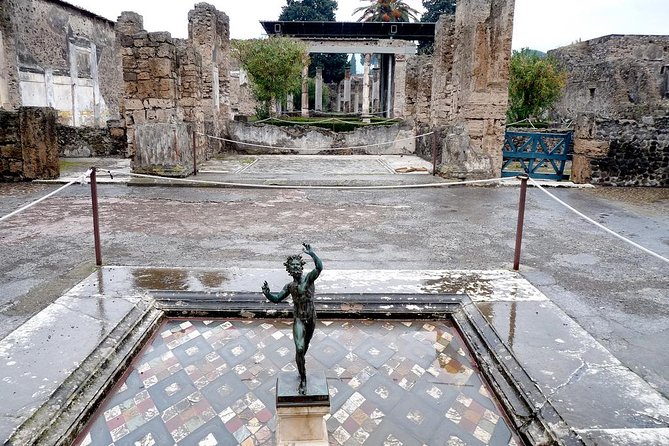 Pompeii Express Guided Tour by Train from Sorrento - What you see during the two-hour route