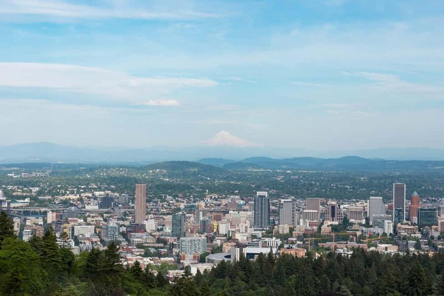 Portland, Oregon: City Highlights Tour with Aerial Tram Ride - The Rose Test Garden and the winter alternative