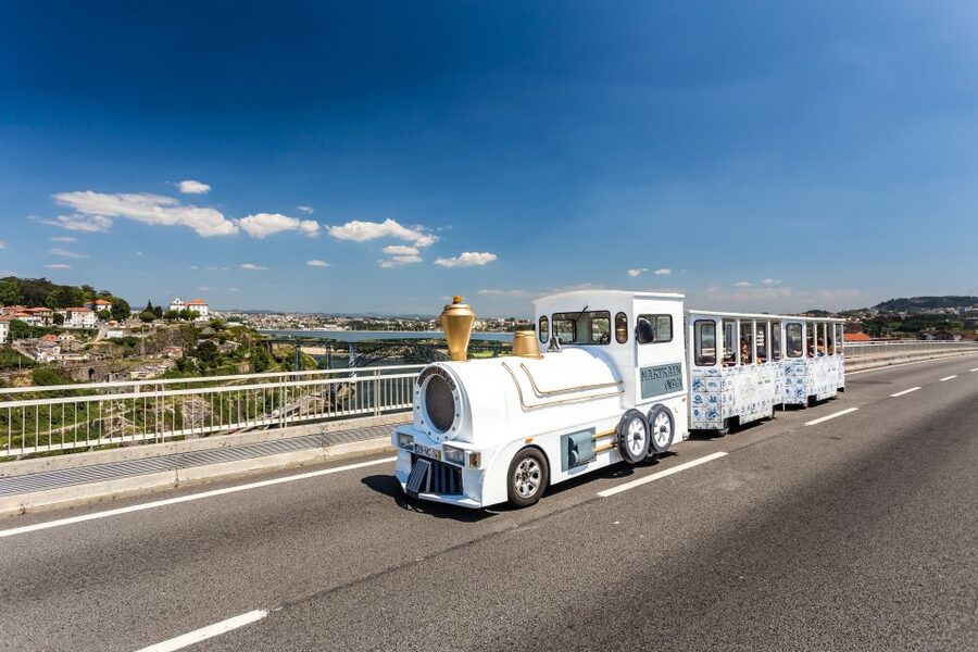Porto: City Train Tour, River Cruise & Wine Cellar - Why this Porto combination works