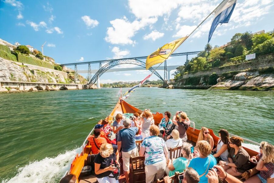 Porto: City Train Tour, River Cruise & Wine Cellar - One day or two?