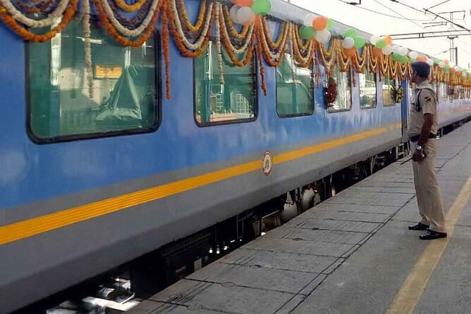 Private Agra Day Trip by Express Train -Taj Mahal & 5-Star Lunch - Why the Gatimaan Express Makes Agra Possible in One Day