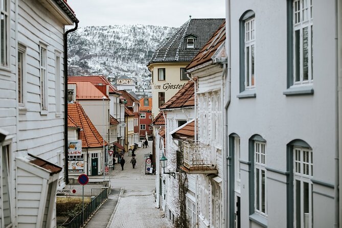 Private Bergen Walking tour with Funicular - Bergenhus Fortress and its royal buildings