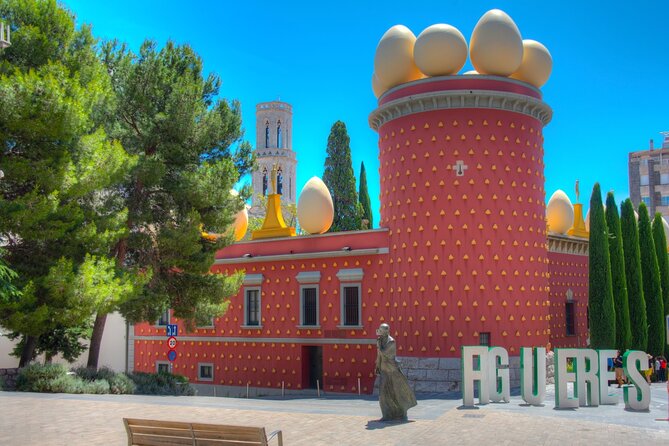 Private Dali Museum, Besalú & Girona Tour from Barcelona - Why the train and private van make a difference